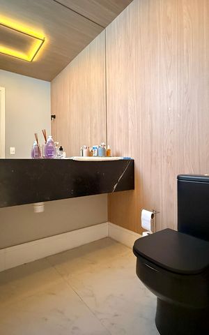 Casa de condomínio à venda com 600m², 3 quartos e 5 vagas Casa de condomínio à venda com 600m², 3 quartos e 5 vagasLavabo