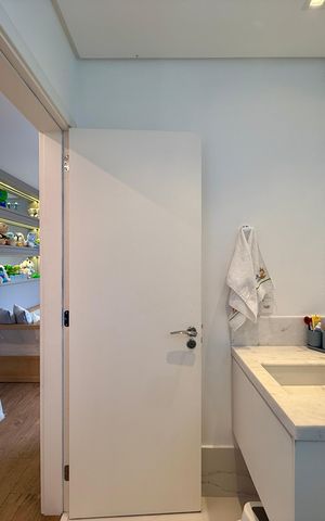 Casa de condomínio à venda com 600m², 3 quartos e 5 vagas Casa de condomínio à venda com 600m², 3 quartos e 5 vagasBanheiro Suíte 3
