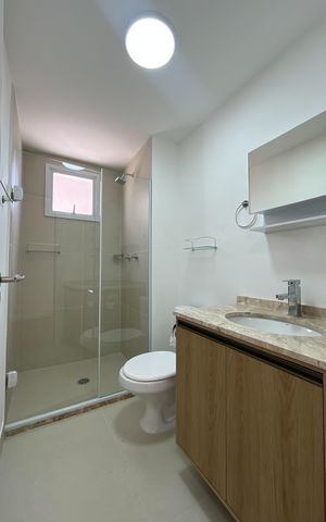 Apartamento para alugar com 67m², 2 quartos e 1 vaga Apartamento para alugar com 67m², 2 quartos e 1 vagaBanheiro da Suíte