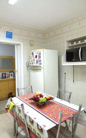 Apartamento à venda com 80m², 2 quartos e 1 vagaCozinha