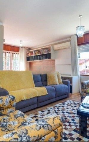 Casa para alugar com 380m², 3 quartos e 3 vagas Casa para alugar com 380m², 3 quartos e 3 vagasSala