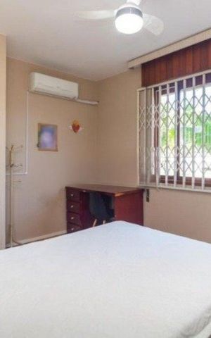 Casa para alugar com 380m², 3 quartos e 3 vagas Casa para alugar com 380m², 3 quartos e 3 vagasSuíte 2
