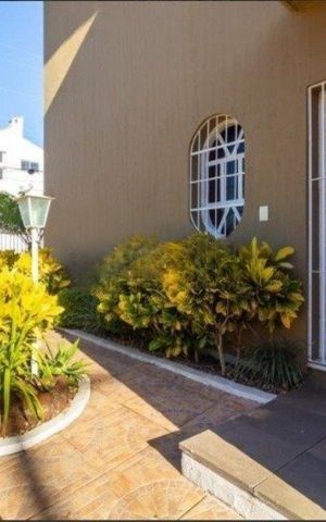 Casa para alugar com 380m², 3 quartos e 3 vagas Casa para alugar com 380m², 3 quartos e 3 vagasÁrea comum