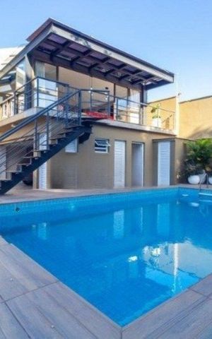 Casa para alugar com 380m², 3 quartos e 3 vagas Casa para alugar com 380m², 3 quartos e 3 vagasÁrea comum