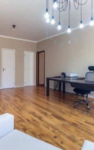 Casa para alugar com 380m², 3 quartos e 3 vagas Casa para alugar com 380m², 3 quartos e 3 vagasSuíte 3