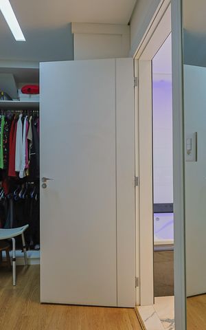 Casa à venda com 356m², 3 quartos e 4 vagas Casa à venda com 356m², 3 quartos e 4 vagasCloset da Suíte 1