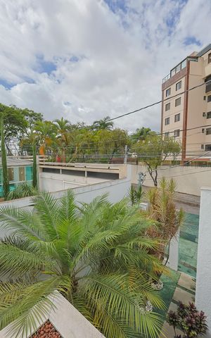 Casa à venda com 356m², 3 quartos e 4 vagas Casa à venda com 356m², 3 quartos e 4 vagasVista