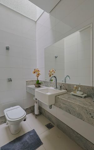 Casa à venda com 356m², 3 quartos e 4 vagas Casa à venda com 356m², 3 quartos e 4 vagasLavabo