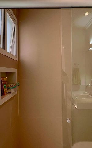 Apartamento à venda com 333m², 4 quartos e 4 vagas Apartamento à venda com 333m², 4 quartos e 4 vagasBanheiro da Suíte 3