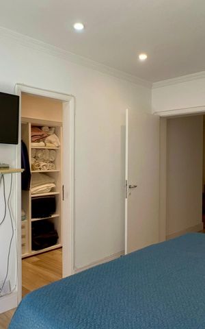 Apartamento à venda com 333m², 4 quartos e 4 vagas Apartamento à venda com 333m², 4 quartos e 4 vagasSuíte 3