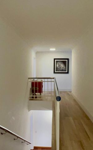 Apartamento à venda com 333m², 4 quartos e 4 vagas Apartamento à venda com 333m², 4 quartos e 4 vagasLiving