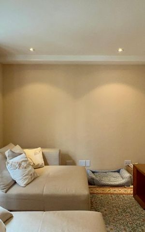 Apartamento à venda com 333m², 4 quartos e 4 vagas Apartamento à venda com 333m², 4 quartos e 4 vagasSala de TV