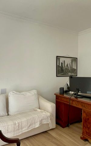 Apartamento à venda com 333m², 4 quartos e 4 vagas Apartamento à venda com 333m², 4 quartos e 4 vagasSuíte 2