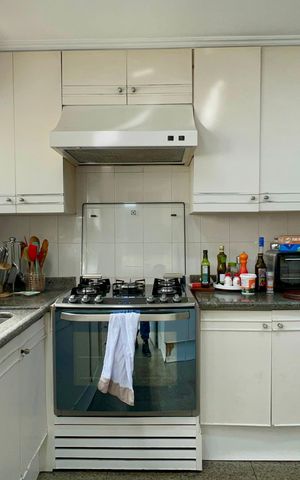 Apartamento à venda com 333m², 4 quartos e 4 vagas Apartamento à venda com 333m², 4 quartos e 4 vagasCozinha
