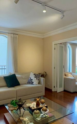 Apartamento à venda com 333m², 4 quartos e 4 vagas Apartamento à venda com 333m², 4 quartos e 4 vagasSala
