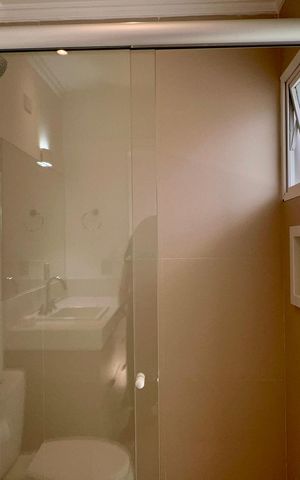 Apartamento à venda com 333m², 4 quartos e 4 vagas Apartamento à venda com 333m², 4 quartos e 4 vagasBanheiro da Suíte 2