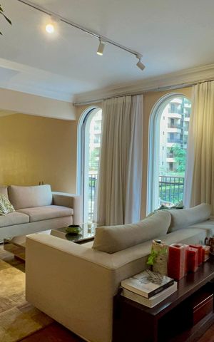 Apartamento à venda com 333m², 4 quartos e 4 vagas Apartamento à venda com 333m², 4 quartos e 4 vagasSala