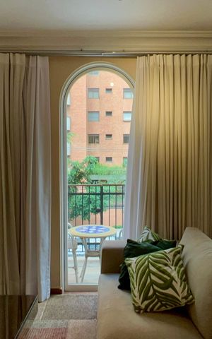 Apartamento à venda com 333m², 4 quartos e 4 vagas Apartamento à venda com 333m², 4 quartos e 4 vagasVaranda
