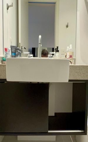 Apartamento para alugar com 72m², 1 quarto e 2 vagas Apartamento para alugar com 72m², 1 quarto e 2 vagasBanheiro