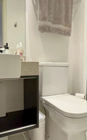 Apartamento para alugar com 72m², 1 quarto e 2 vagas Apartamento para alugar com 72m², 1 quarto e 2 vagasBanheiro