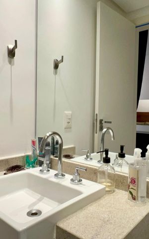 Apartamento para alugar com 72m², 1 quarto e 2 vagas Apartamento para alugar com 72m², 1 quarto e 2 vagasBanheiro