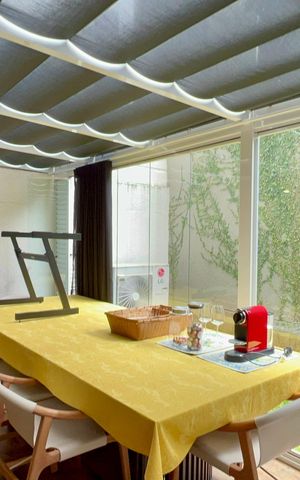 Apartamento para alugar com 72m², 1 quarto e 2 vagas Apartamento para alugar com 72m², 1 quarto e 2 vagasVaranda