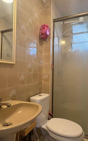 Apartamento à venda com 59m², 2 quartos e sem vaga Apartamento à venda com 59m², 2 quartos e sem vagaBanheiro