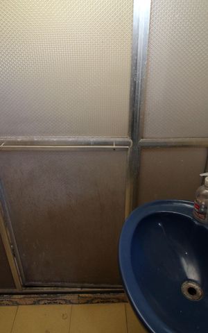 Casa à venda com 300m², 3 quartos e 8 vagasBanheiro 2