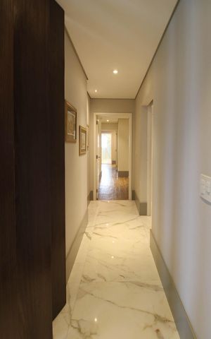 Apartamento à venda com 238m², 4 quartos e 4 vagas