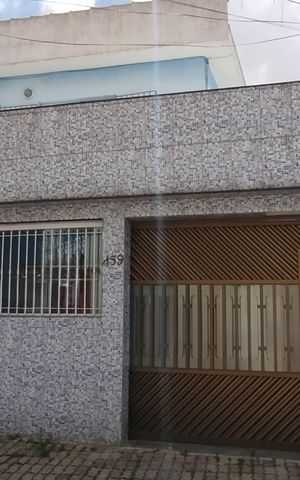 Casa à venda com 148m², 3 quartos e 3 vagas