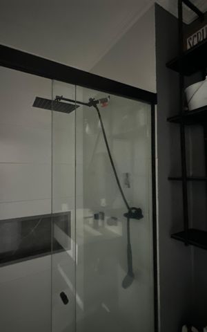 Apartamento à venda com 61m², 2 quartos e 2 vagas Apartamento à venda com 61m², 2 quartos e 2 vagasBanheiro