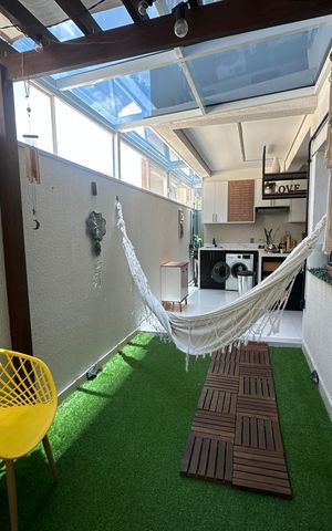 Apartamento à venda com 61m², 2 quartos e 2 vagas Apartamento à venda com 61m², 2 quartos e 2 vagasVaranda