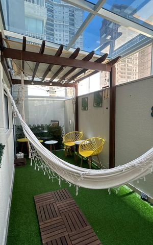 Apartamento à venda com 61m², 2 quartos e 2 vagas Apartamento à venda com 61m², 2 quartos e 2 vagasVaranda