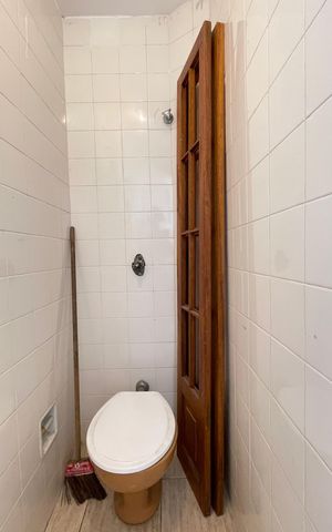 Apartamento para alugar com 90m², 2 quartos e 1 vaga Apartamento para alugar com 90m², 2 quartos e 1 vagaBanheiro de serviço