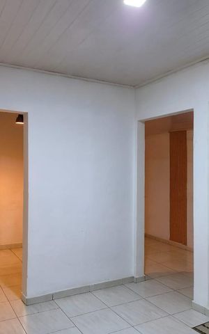 Casa à venda com 290m², 2 quartos e 4 vagas Casa à venda com 290m², 2 quartos e 4 vagasCasa 1