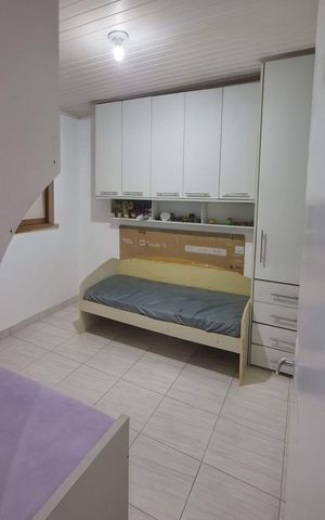 Casa à venda com 290m², 2 quartos e 4 vagas