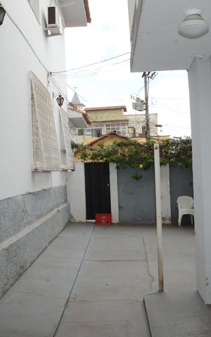 Casa à venda com 300m², 4 quartos e 3 vagasQuintal