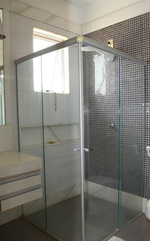 Casa à venda com 300m², 4 quartos e 3 vagasBanheiro