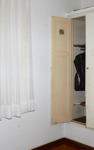 Casa à venda com 300m², 4 quartos e 3 vagasQuarto 4 - Armários