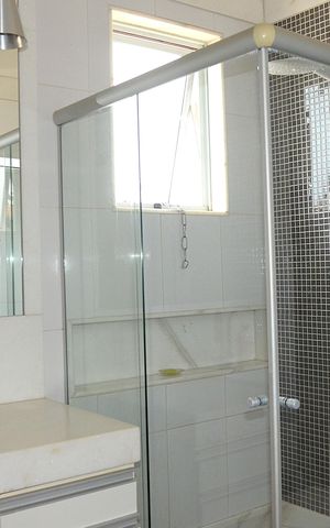 Casa à venda com 300m², 4 quartos e 3 vagasBanheiro
