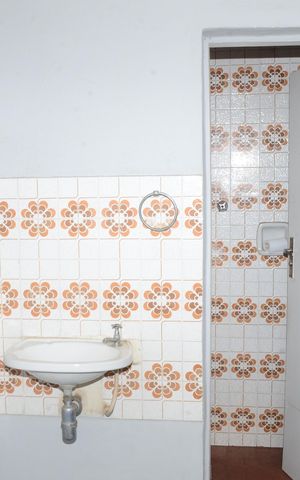 Casa à venda com 300m², 4 quartos e 3 vagasBanheiro 2