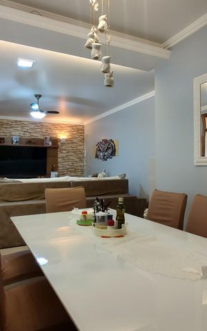 Casa de condomínio para alugar com 198m², 3 quartos e sem vaga Casa de condomínio para alugar com 198m², 3 quartos e sem vagaSala