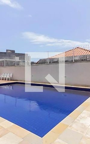 Apartamento à venda com 72m², 2 quartos e 1 vaga Apartamento à venda com 72m², 2 quartos e 1 vagaPiscina