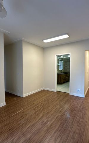 Apartamento à venda com 90m², 3 quartos e 1 vaga Apartamento à venda com 90m², 3 quartos e 1 vagaSala