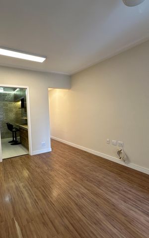 Apartamento à venda com 90m², 3 quartos e 1 vaga Apartamento à venda com 90m², 3 quartos e 1 vagaSala