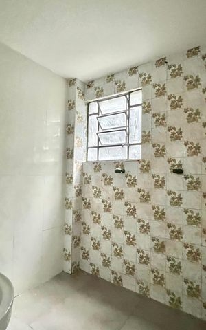 Casa para alugar com 65m², 1 quarto e 2 vagasBanheiro