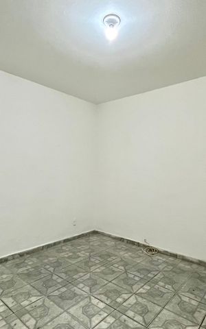Casa para alugar com 65m², 1 quarto e 2 vagasQuarto