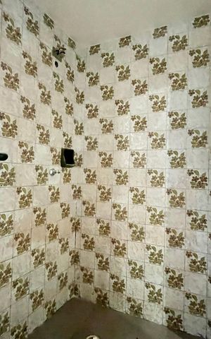 Casa para alugar com 65m², 1 quarto e 2 vagasBanheiro