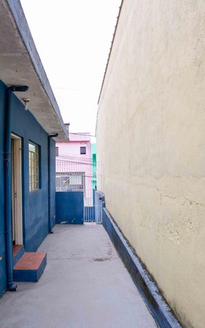Casa à venda com 60m², 3 quartos e 2 vagasQuintal