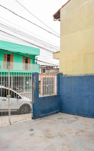 Casa à venda com 60m², 3 quartos e 2 vagasGaragem